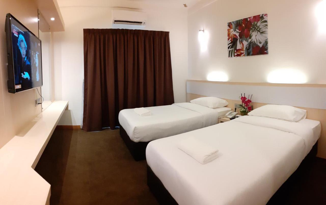 Serdang Lake View Resort Sungai Kechil Экстерьер фото