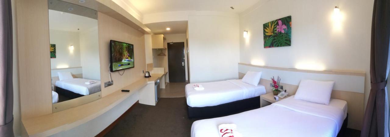 Serdang Lake View Resort Sungai Kechil Экстерьер фото
