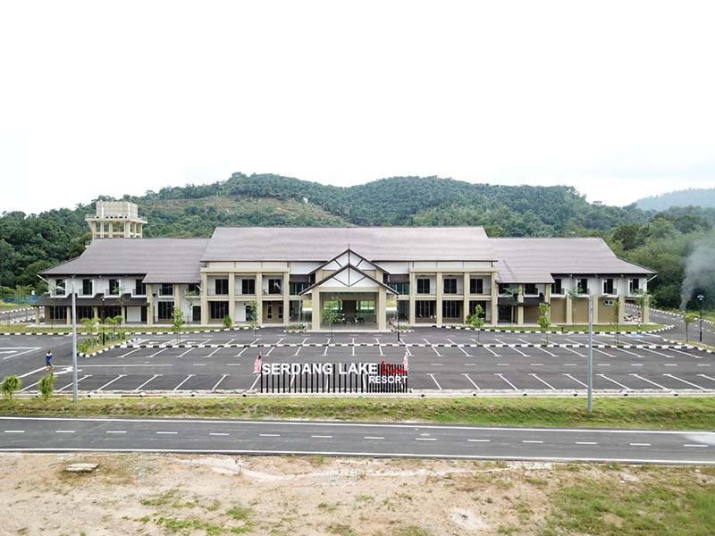 Serdang Lake View Resort Sungai Kechil Экстерьер фото